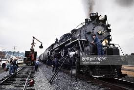 GL618-2 Train Maintenance Crew sound
